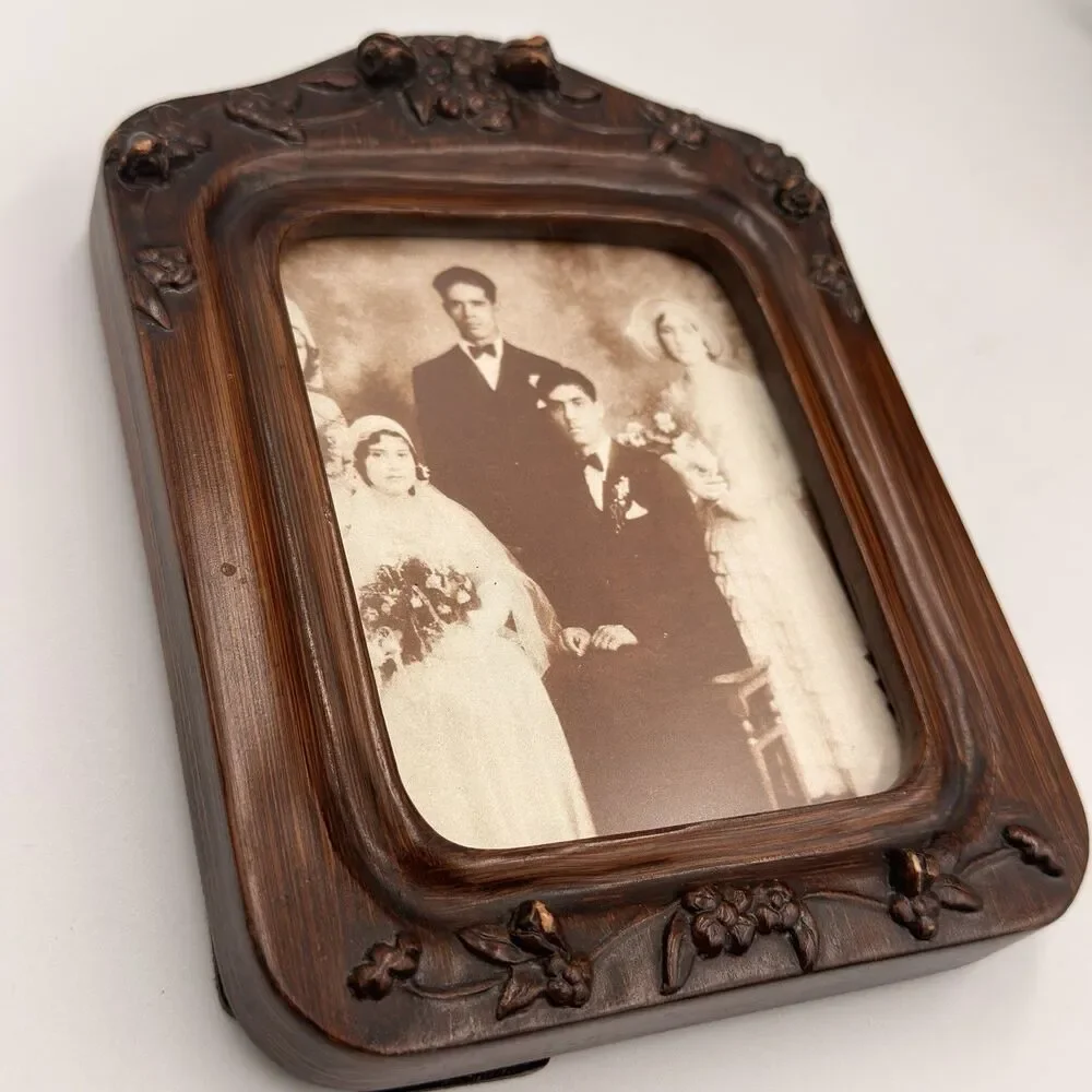 Vintage Carved Wood Picture Frames Matching Pair Yesteryear Floral Ornate